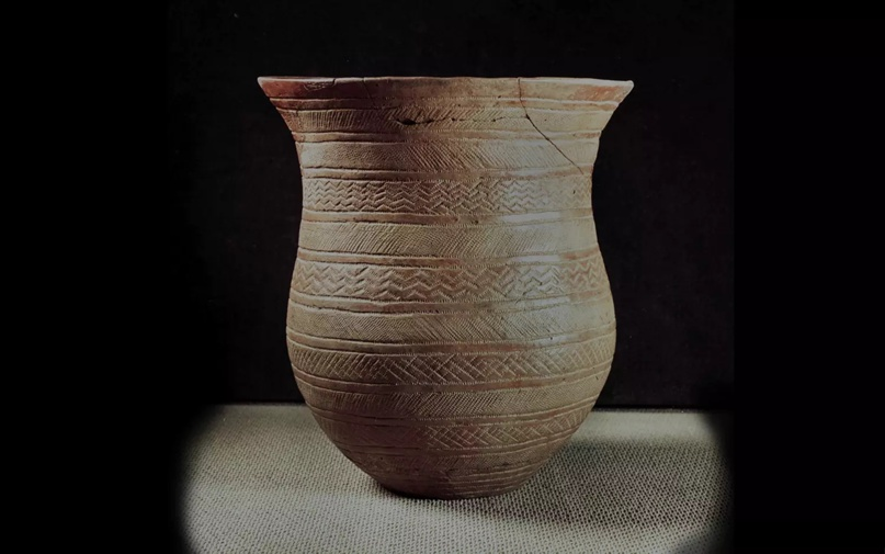 Колоколовидный кубок, давший название предкельтской археологической культуре